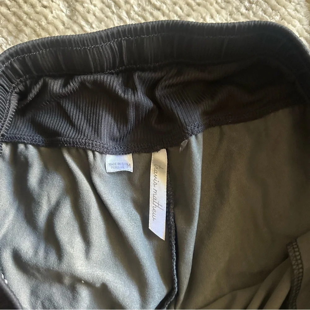 Travis Mathew Women's Fall Long Lunch Jogger Pant in Camouflage Black Small - Picture 7 of 10